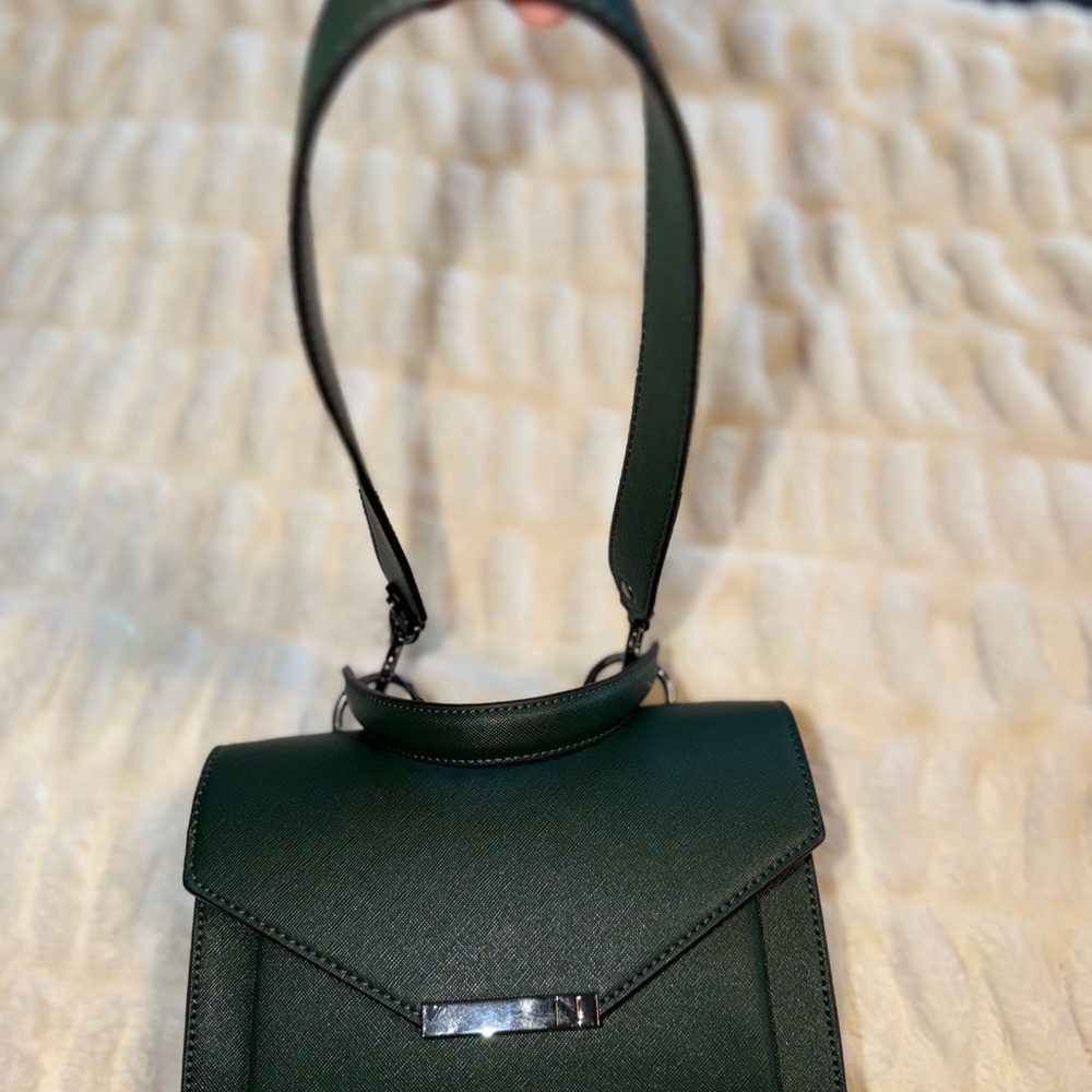 Chic Green Shoulder Bag